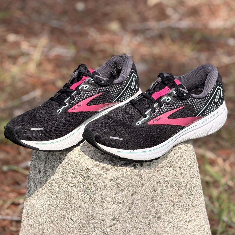 Brooks Ghost 14 Running Shoes Womens Size 9.5 Black Pink Sneakers - Picture 3 of 11